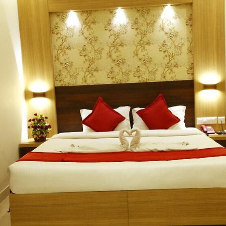 Kochi Prayana Hotels מראה חיצוני תמונה