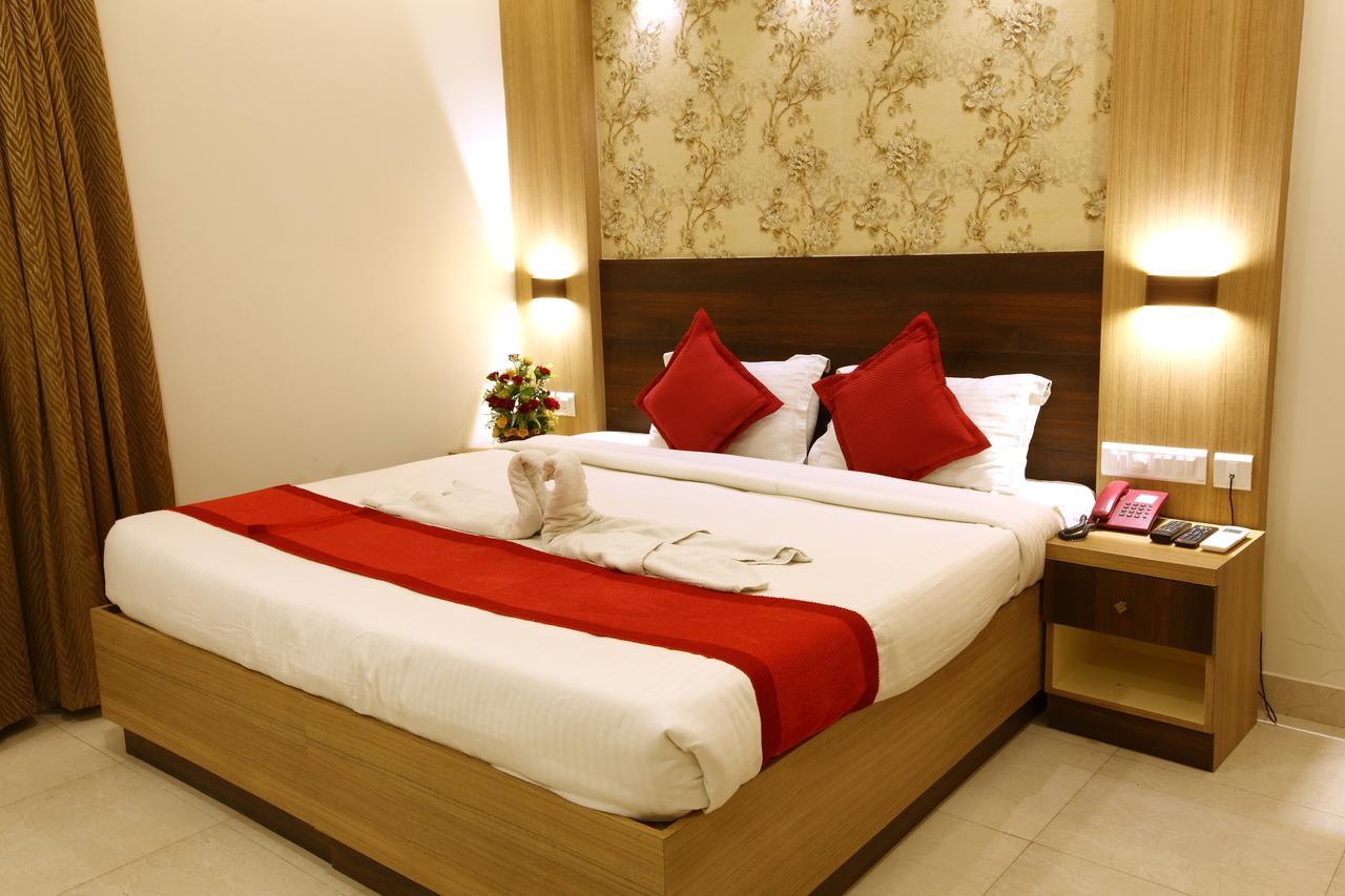 Kochi Prayana Hotels מראה חיצוני תמונה