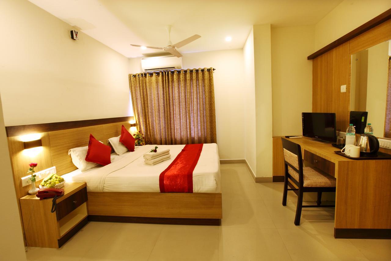 Kochi Prayana Hotels מראה חיצוני תמונה
