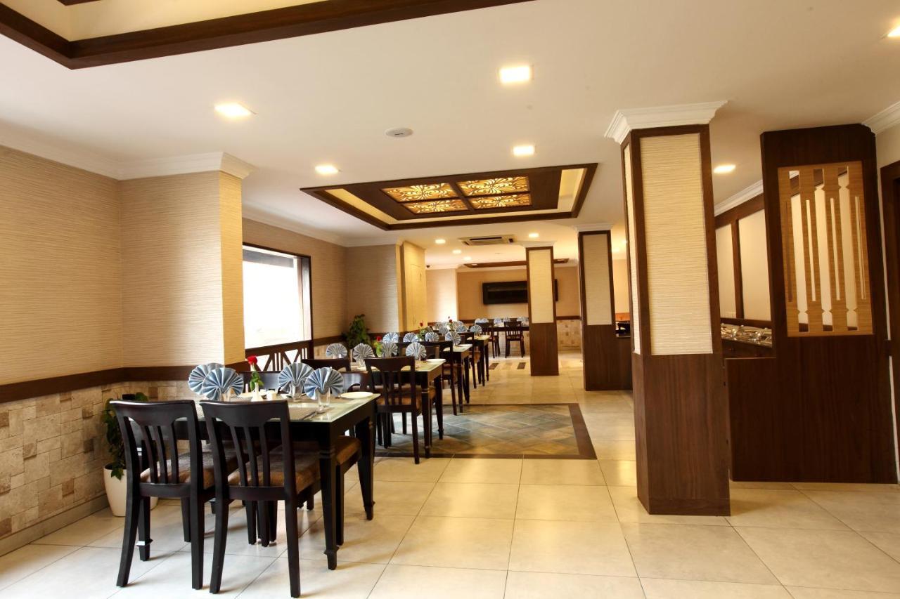 Kochi Prayana Hotels מראה חיצוני תמונה
