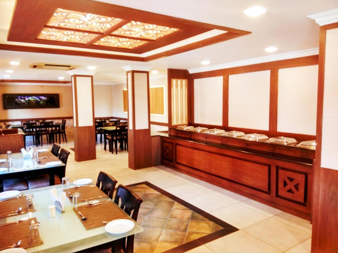 Kochi Prayana Hotels מראה חיצוני תמונה